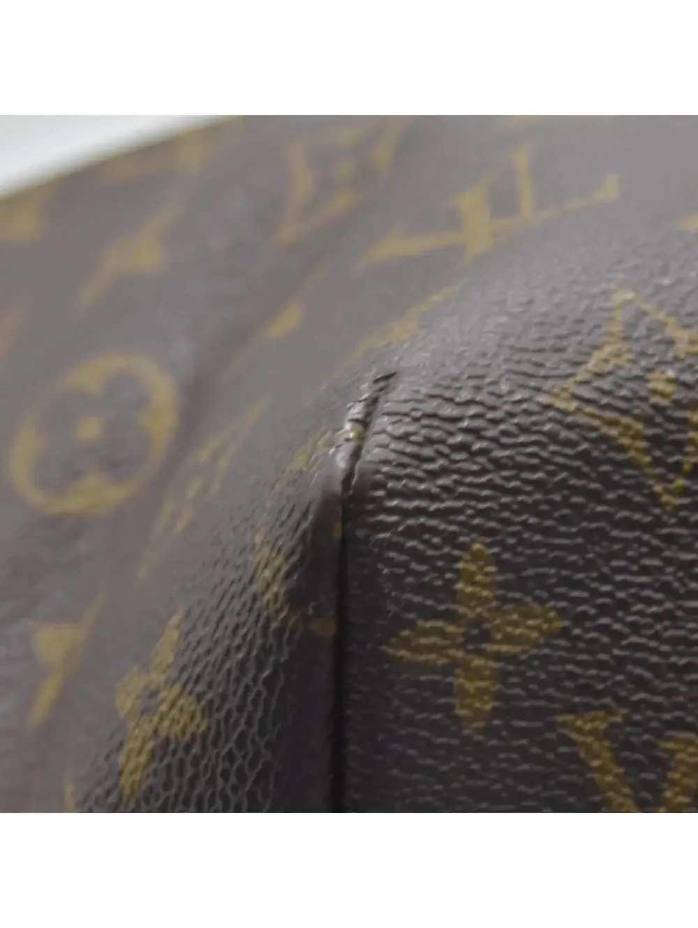 $1410 Louis Vuitton Monogram Raspail MM SR1132